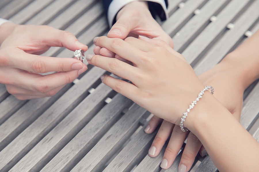 wedding engagement with diamond ring