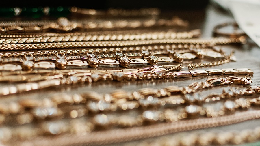 Luxury Gold Jewelry Chains, Bracelets Background, Selective Focu